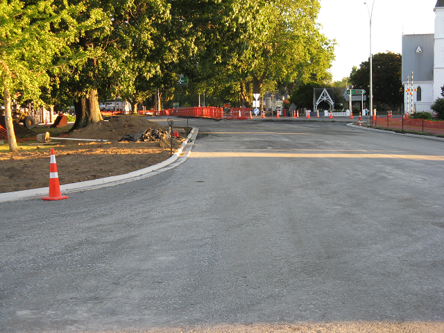 20. The roundabout takes shape. Cambridge Tree Trust